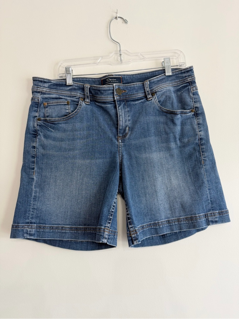 Tommy Bahama Medium Blue Denim Bermuda Jean Shorts 14